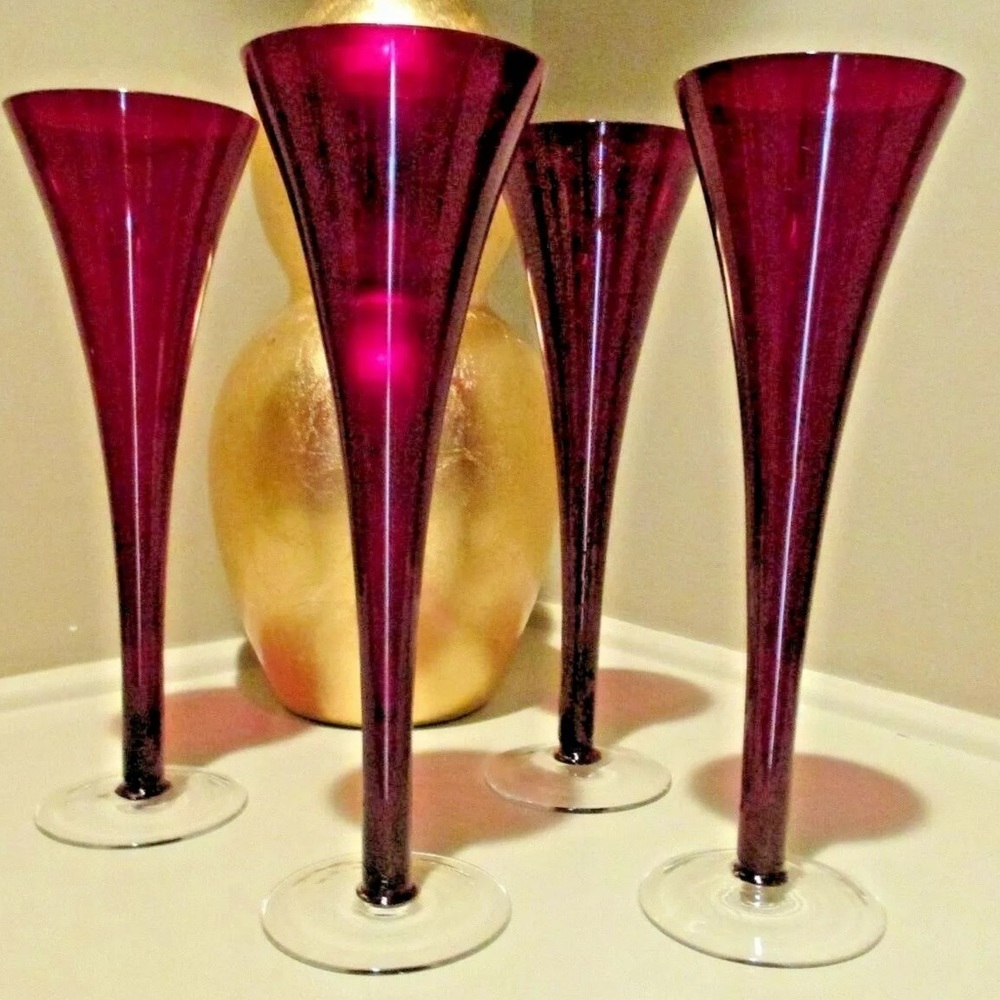 4 Champagne Glasses Cranberry Cocktail Elegant #A5